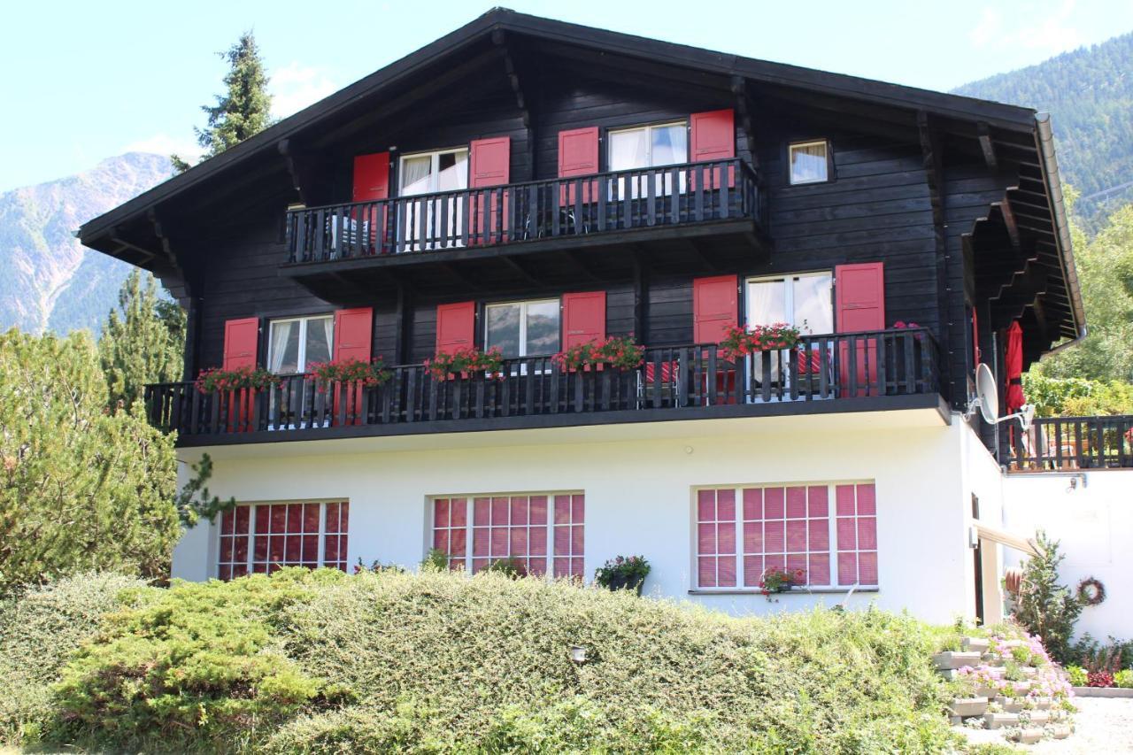 Chalet Esher Surrey Ried-Brig Экстерьер фото