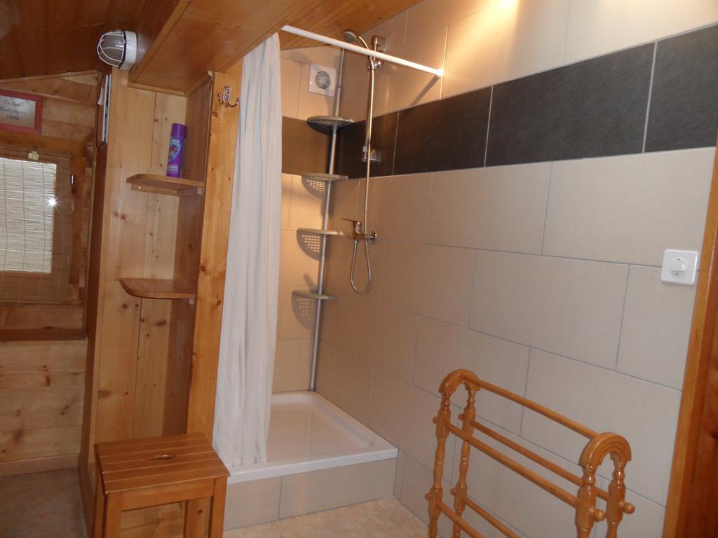 Chalet Esher Surrey Ried-Brig Экстерьер фото