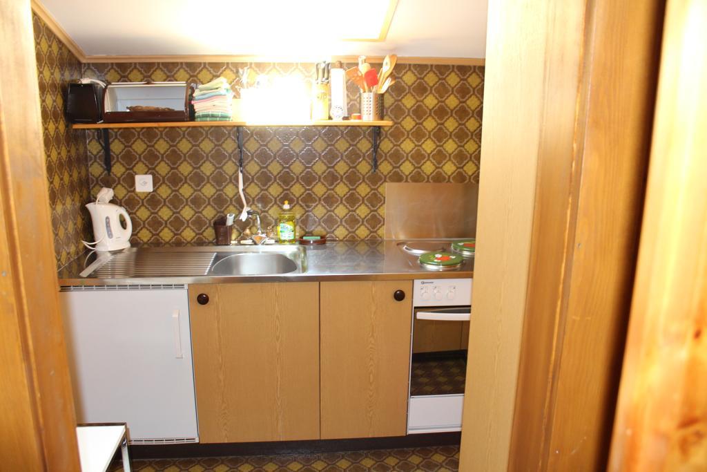 Chalet Esher Surrey Ried-Brig Экстерьер фото