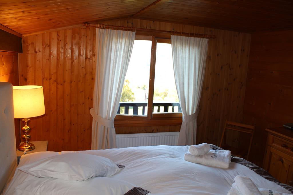 Chalet Esher Surrey Ried-Brig Экстерьер фото
